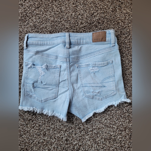 2/$20 Shorts American Eagle Jean Shorts size 4 - Picture 2 of 9